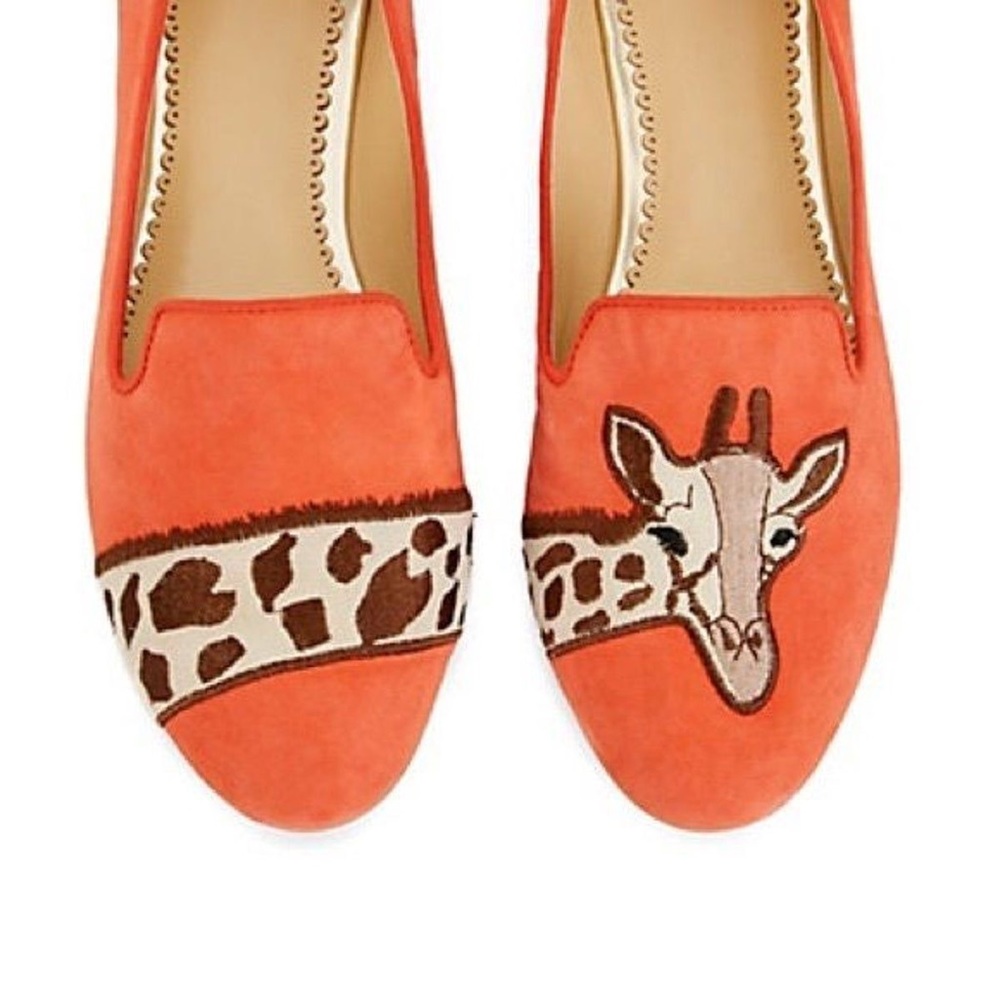 C. Wonder Giraffe Smoking Flats